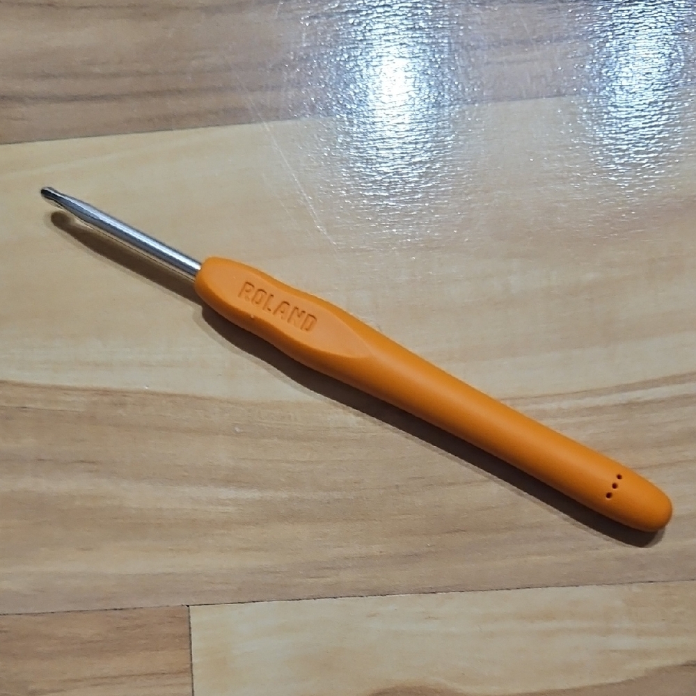 The Woobles - 4mm Roland Crochet Hook